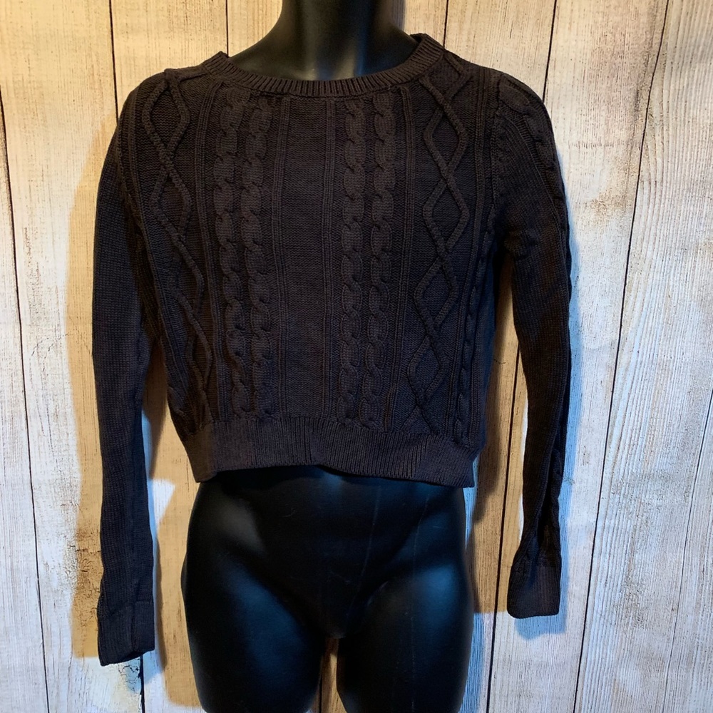 Adam Levine long sleeved Sweater